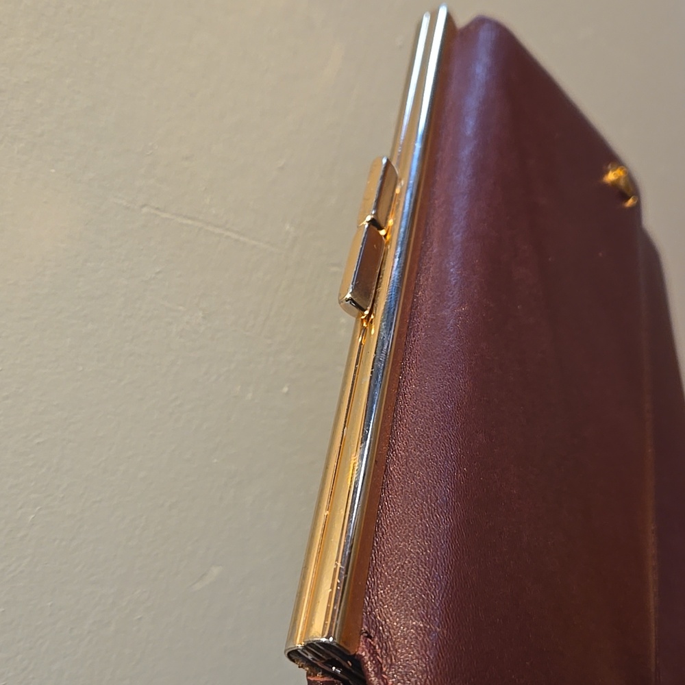 Etienne Aigner Kisslock Leather Wallet Burgundy - Picture 5 of 11